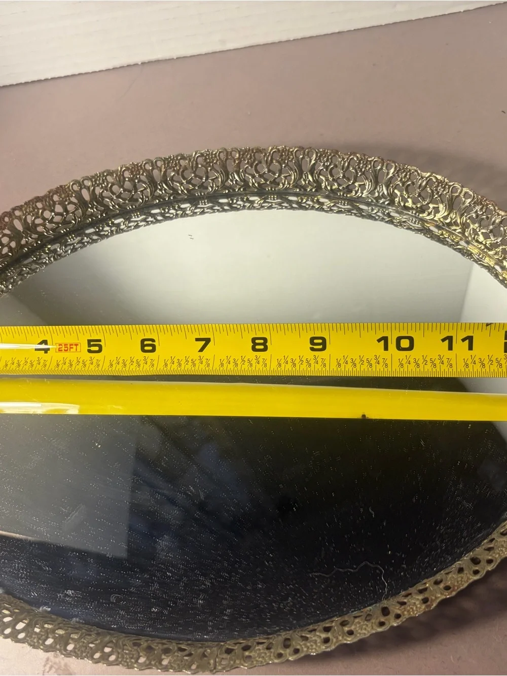 N/A ornate round
